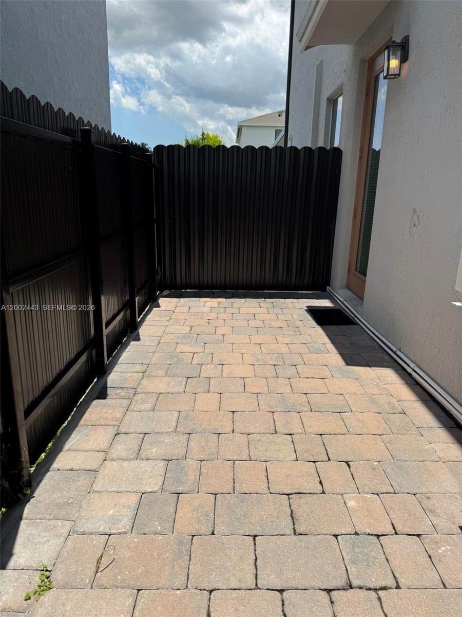 DIXIE HEIGHTS - Residential