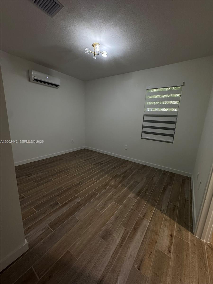 DIXIE HEIGHTS - Residential
