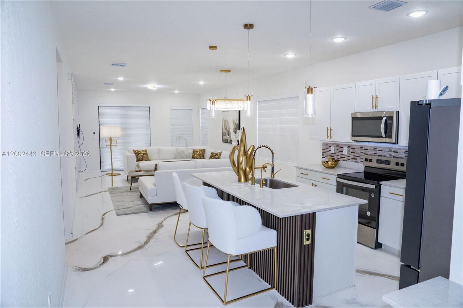DIXIE HEIGHTS - Residential
