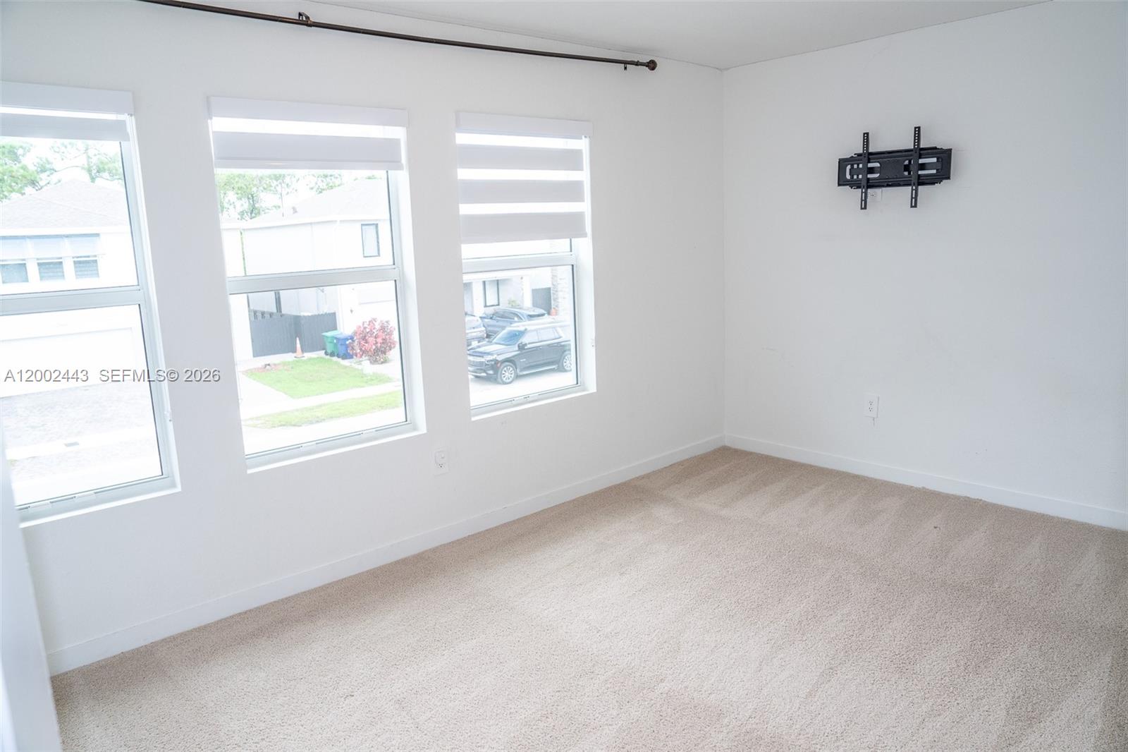 DIXIE HEIGHTS - Residential