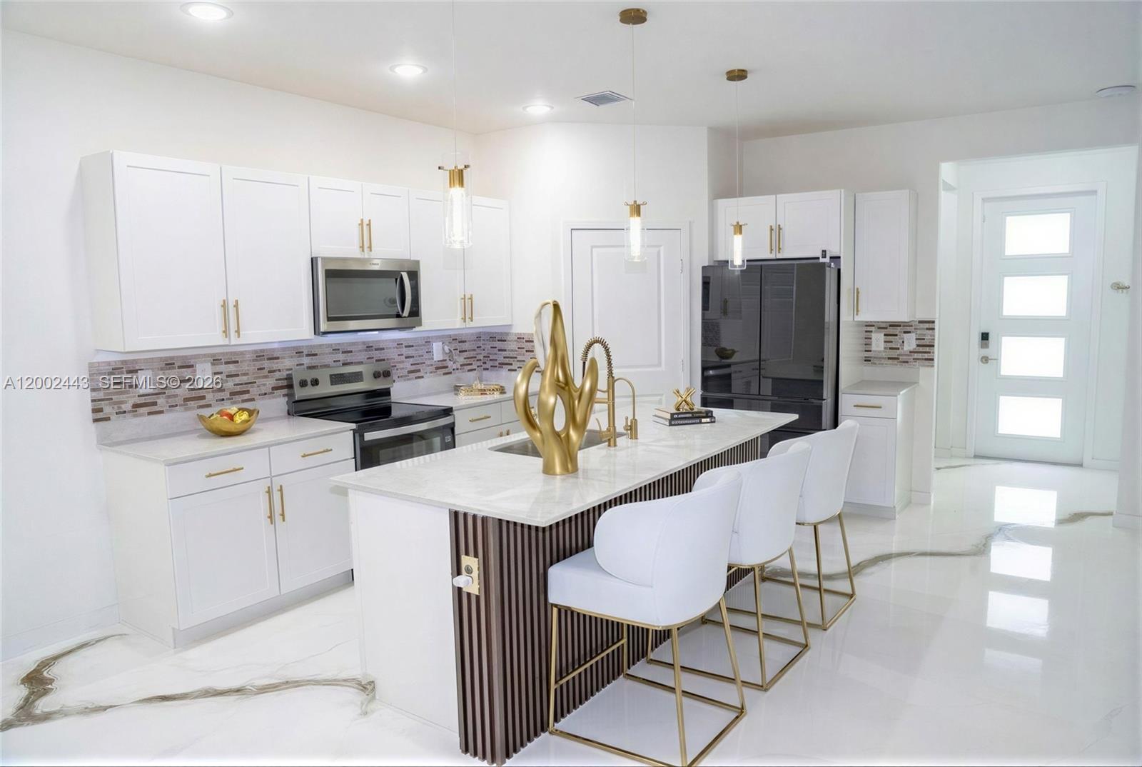 DIXIE HEIGHTS - Residential