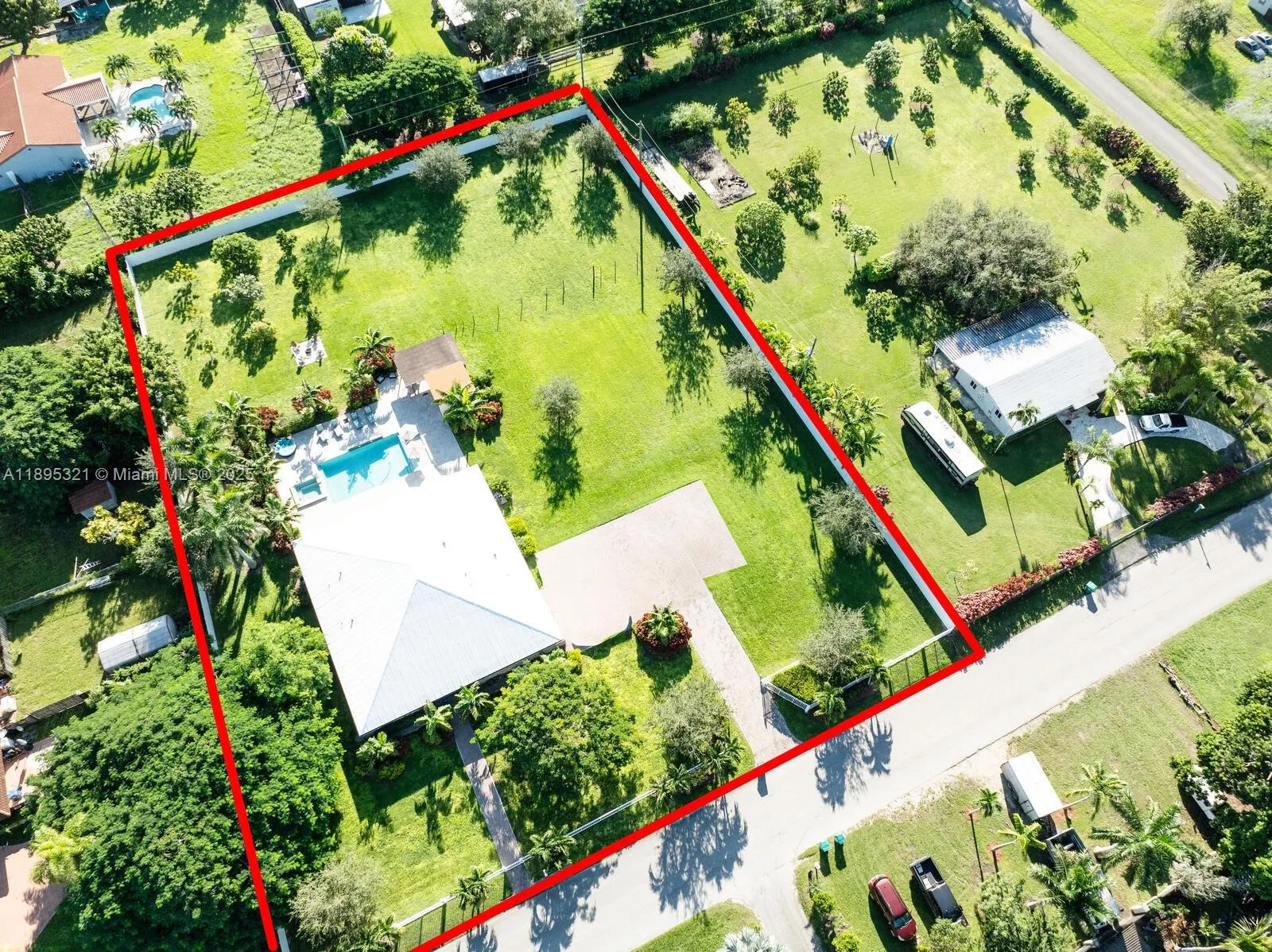 Homestead, Florida 33031, United States, 4 Bedrooms Bedrooms, ,3 BathroomsBathrooms,Residential,Active,227354