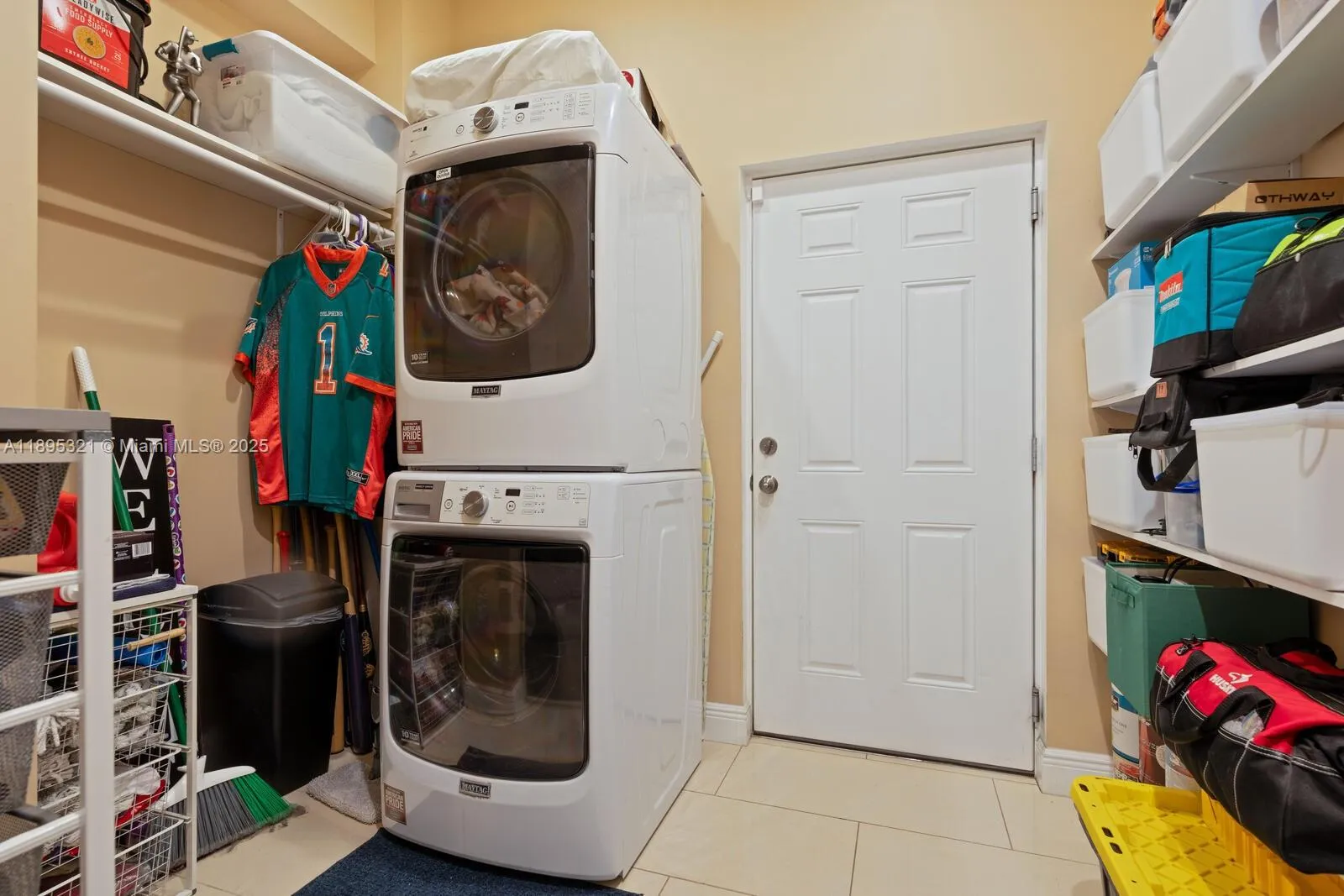 Homestead, Florida 33031, United States, 4 Bedrooms Bedrooms, ,3 BathroomsBathrooms,Residential,Active,227354