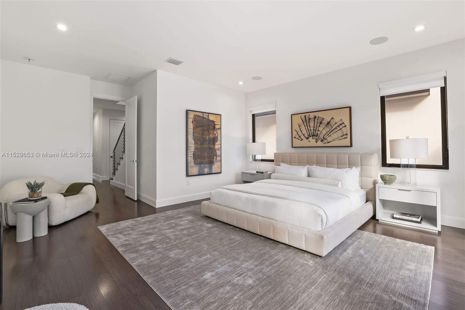 DOWNTOWN DORAL SOUTH PHAS - Residential