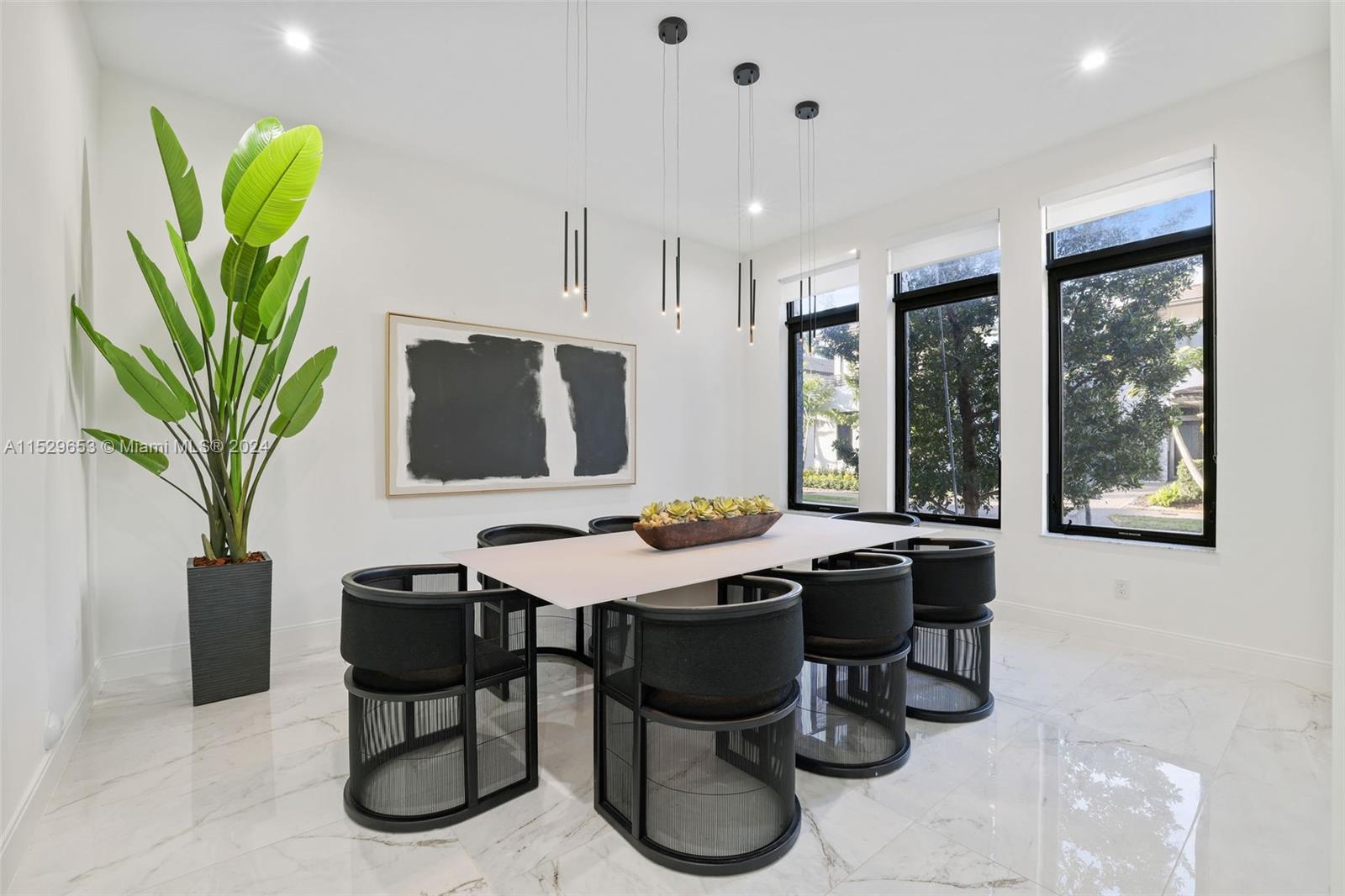 DOWNTOWN DORAL SOUTH PHAS - Residential