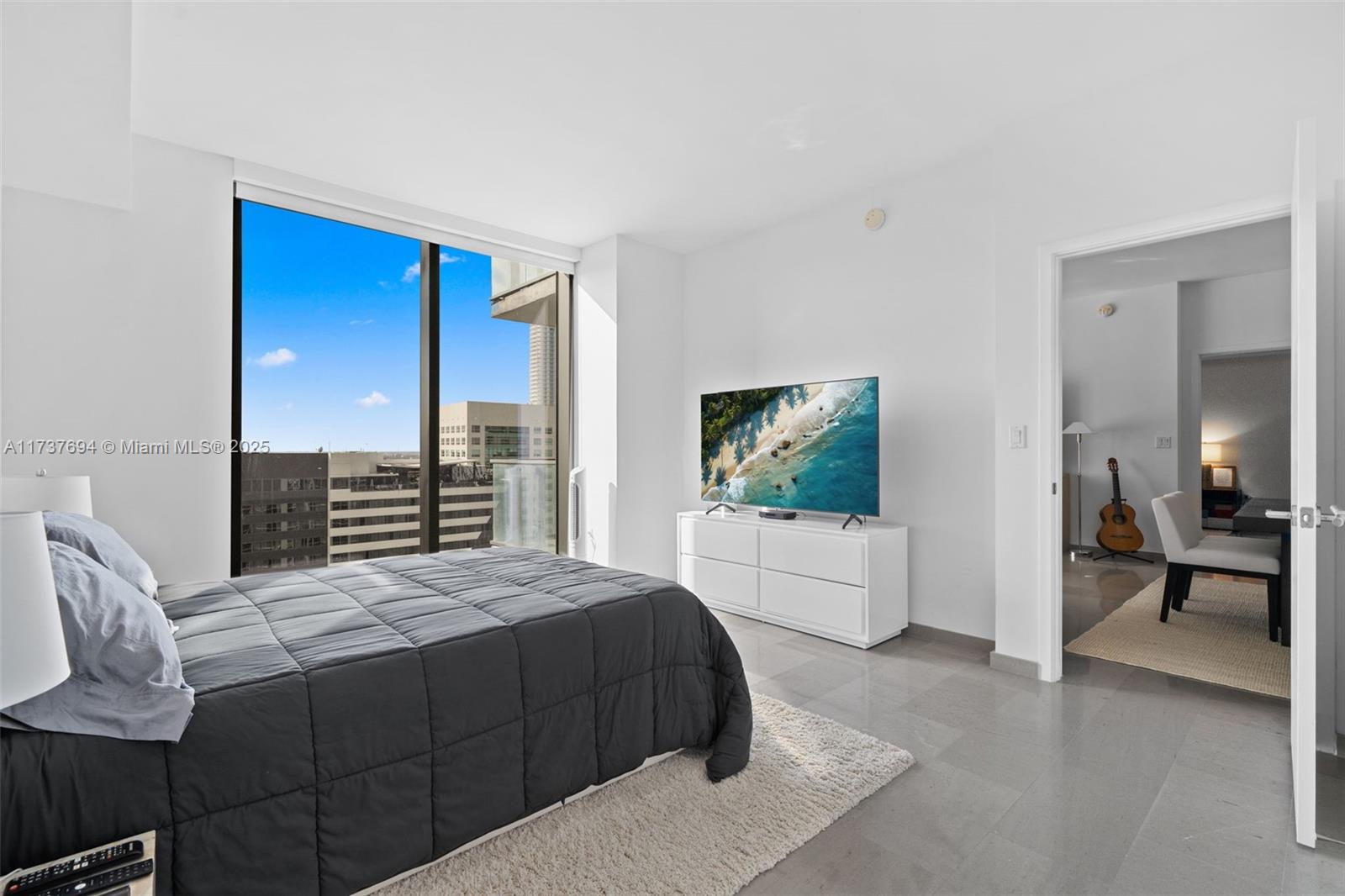 RISE CONDO - Residential