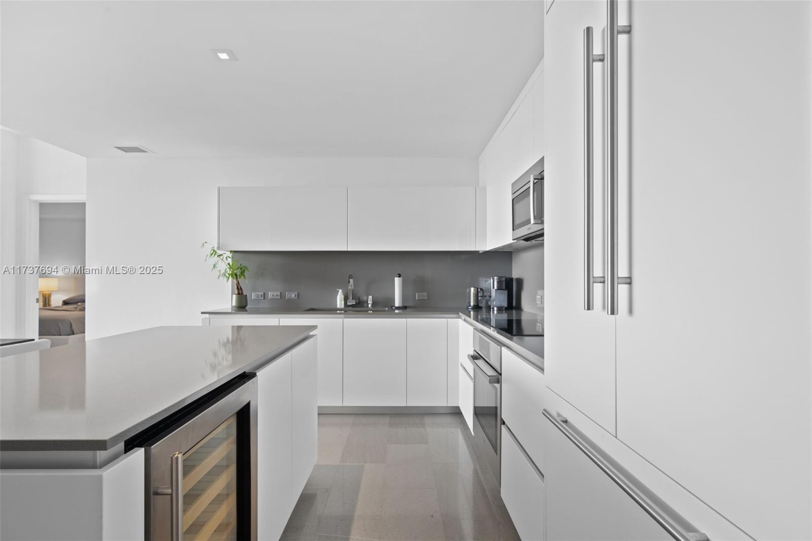 RISE CONDO - Residential