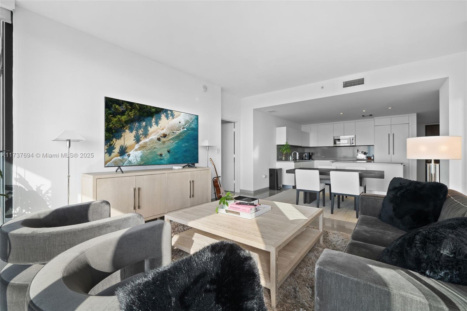 RISE CONDO - Residential