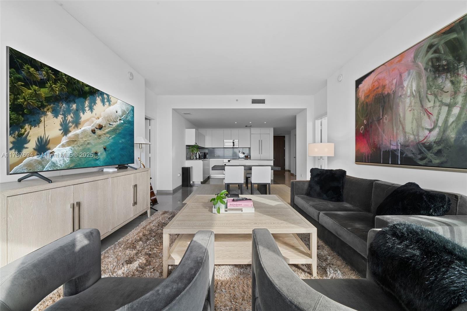 RISE CONDO - Residential