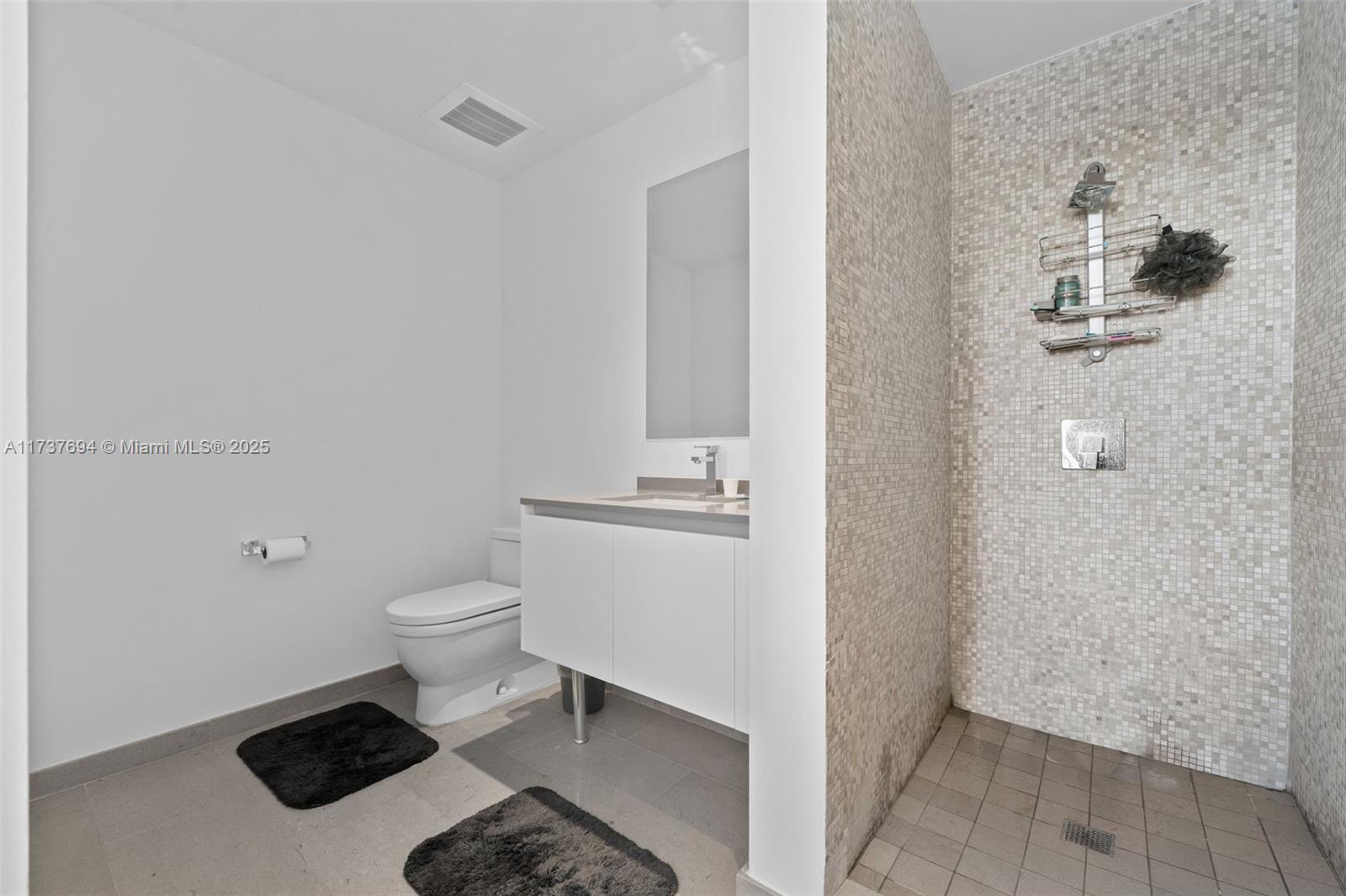 RISE CONDO - Residential