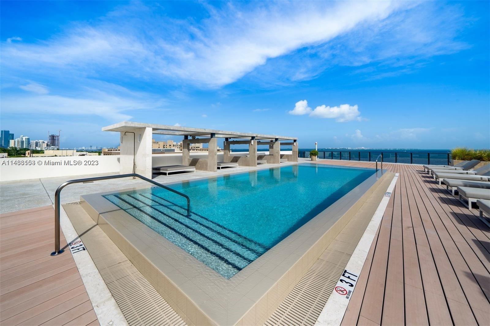 BRICKELLS FLAGLER - Residential