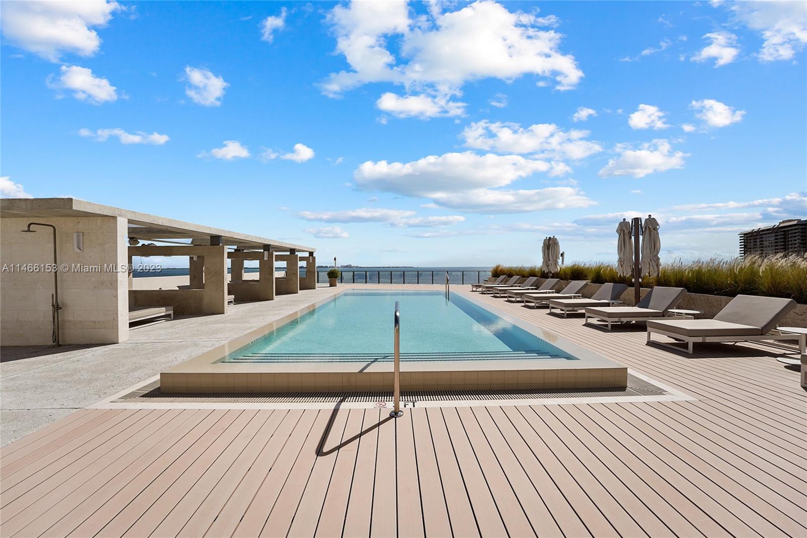 BRICKELLS FLAGLER - Residential