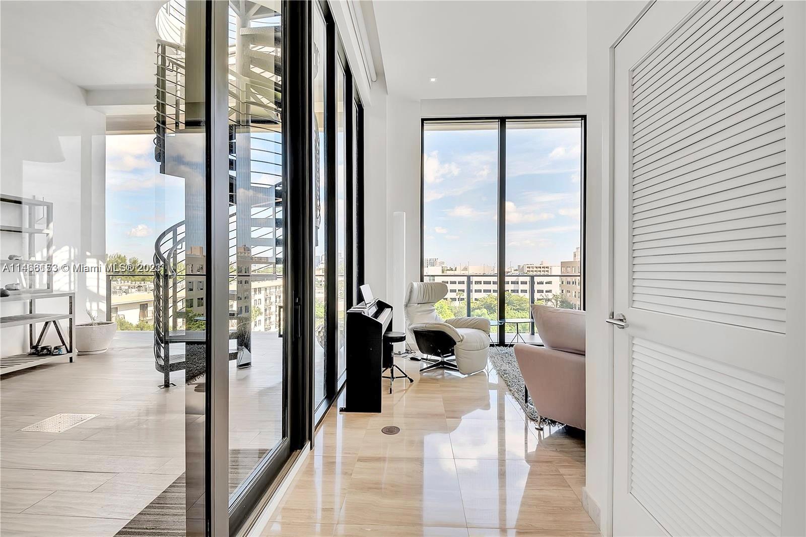 BRICKELLS FLAGLER - Residential