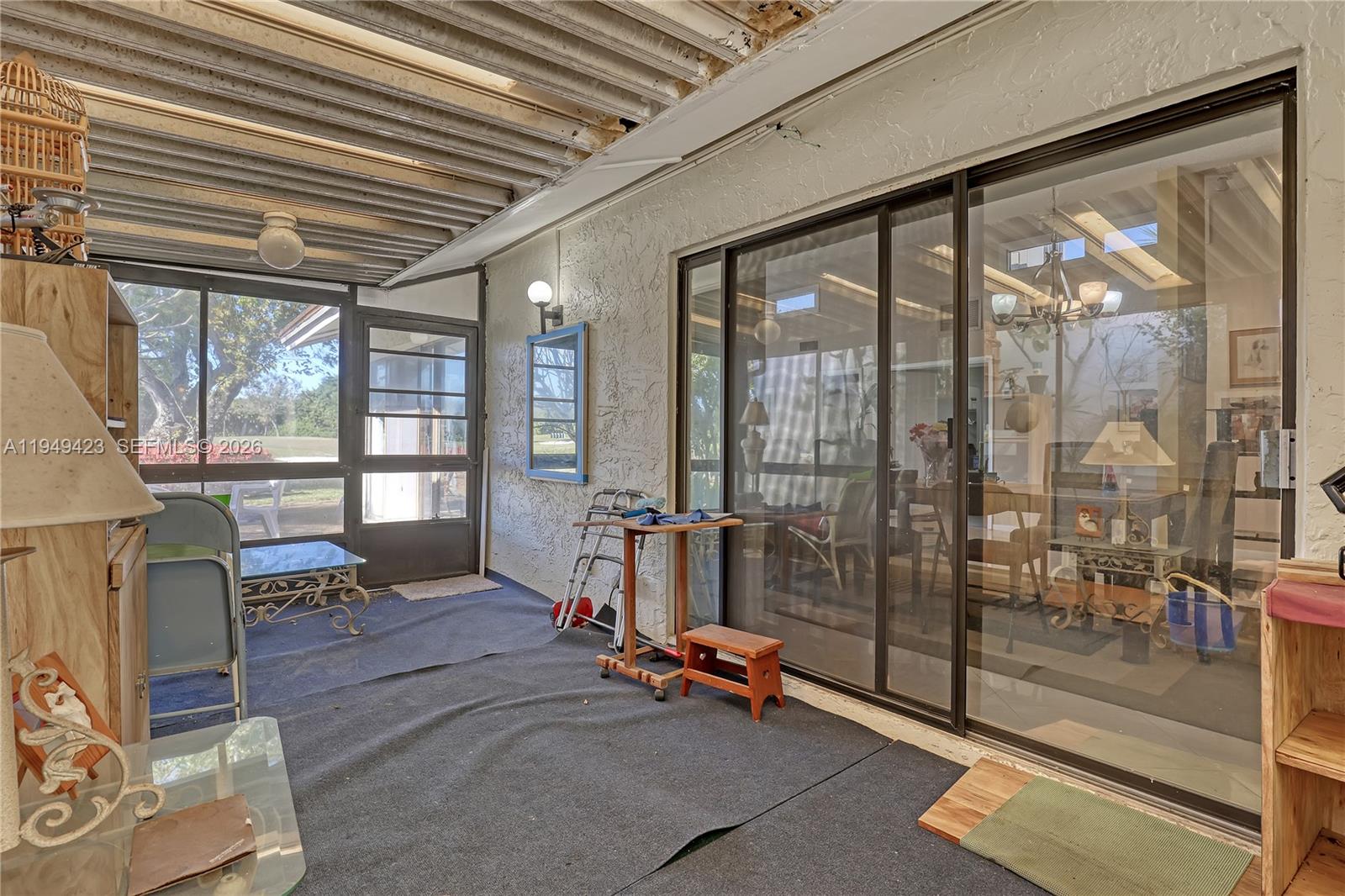 VILLAS OF MONTEREY AT IND - Residential