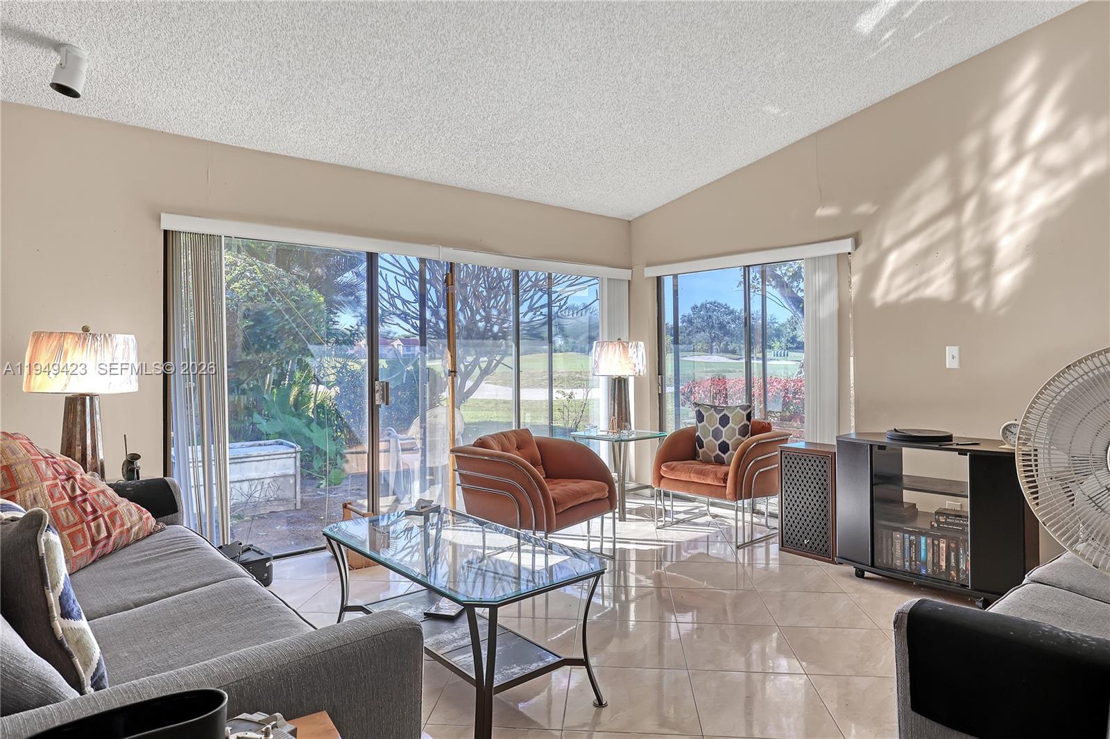 VILLAS OF MONTEREY AT IND - Residential