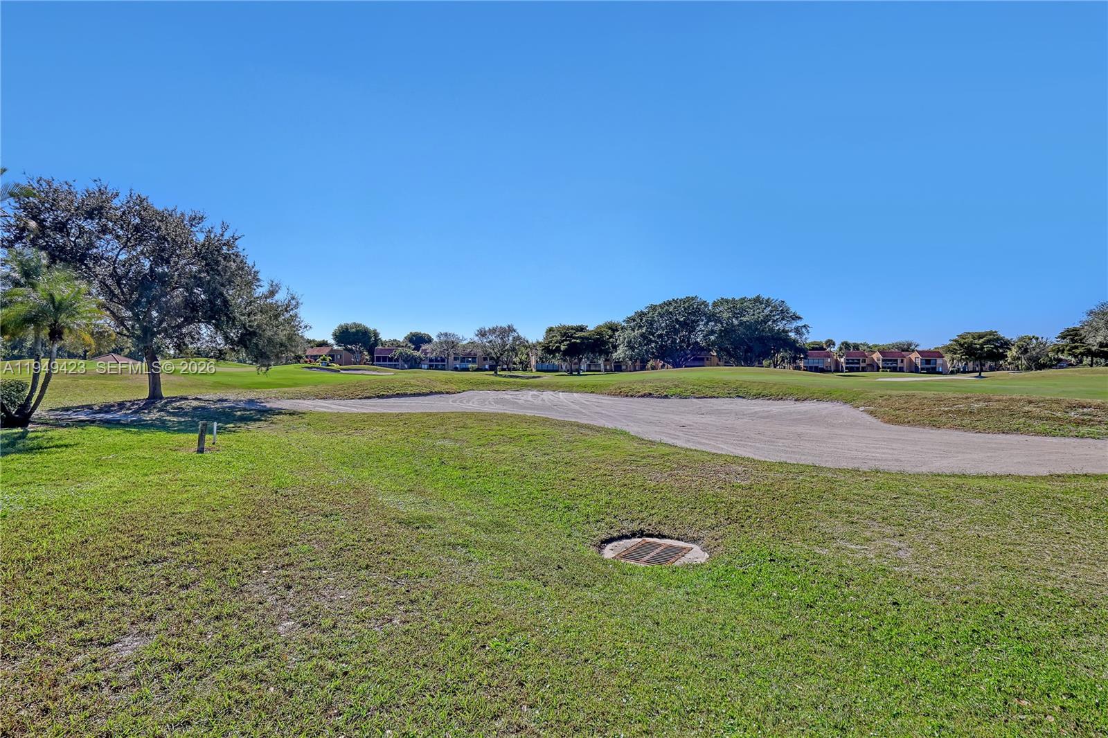 VILLAS OF MONTEREY AT IND - Residential