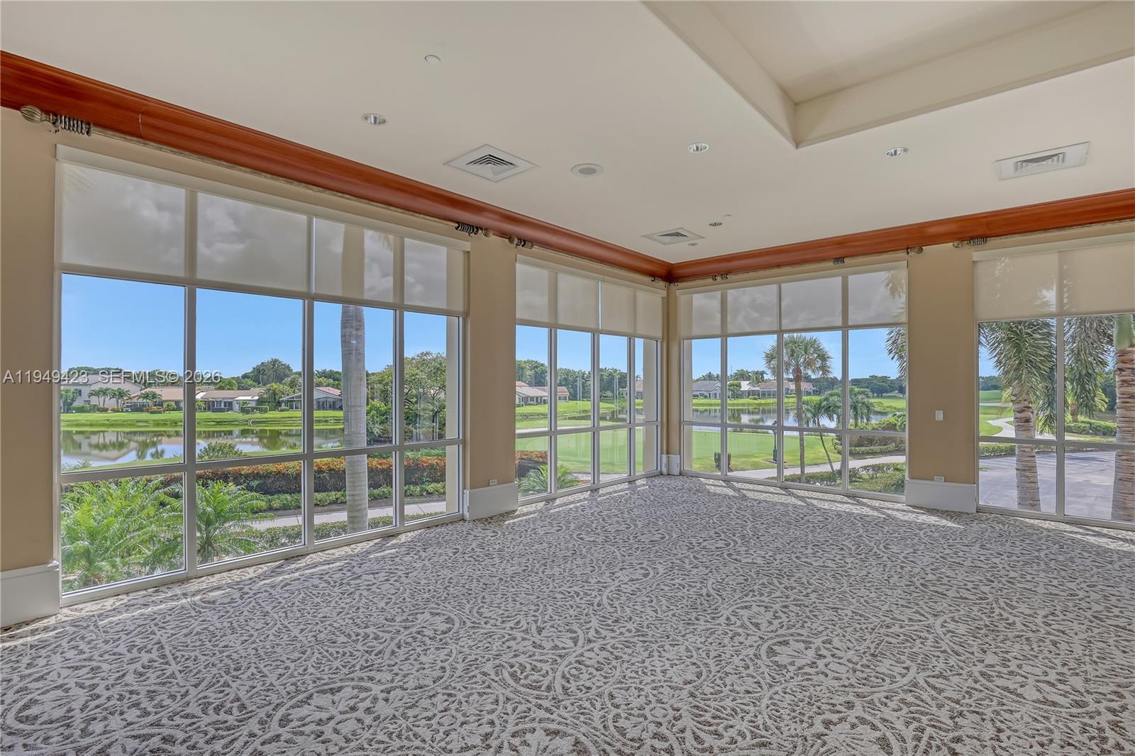 VILLAS OF MONTEREY AT IND - Residential