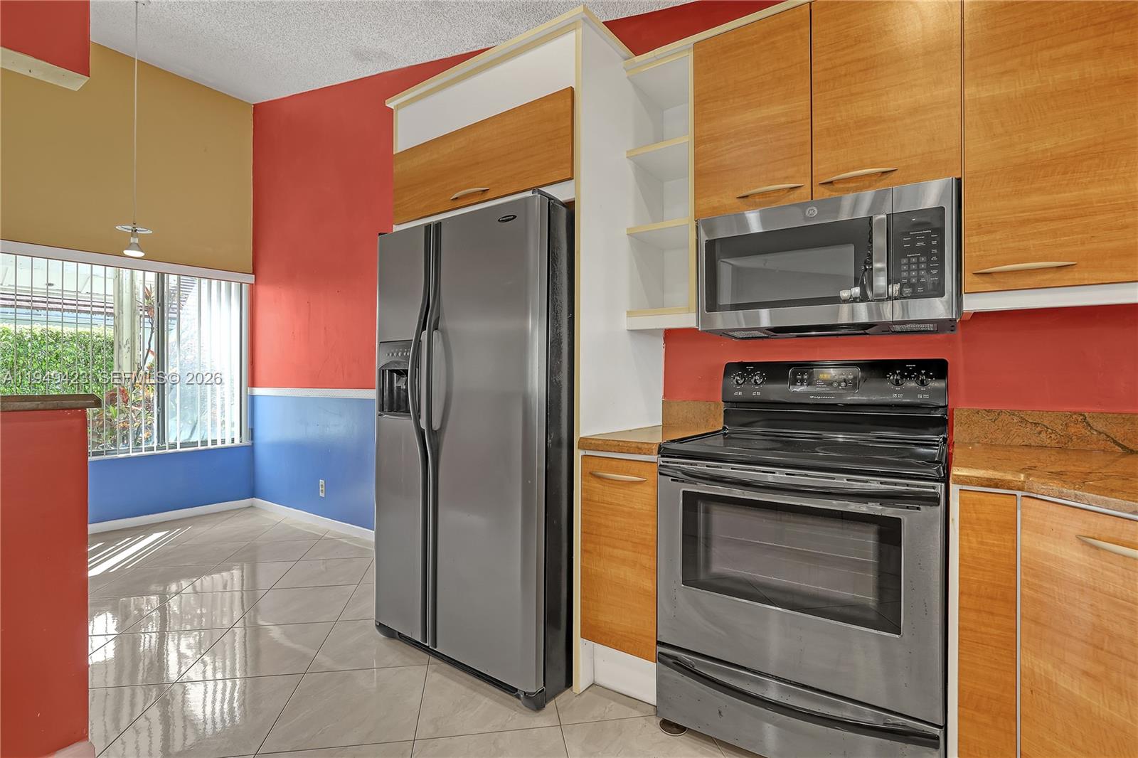 VILLAS OF MONTEREY AT IND - Residential