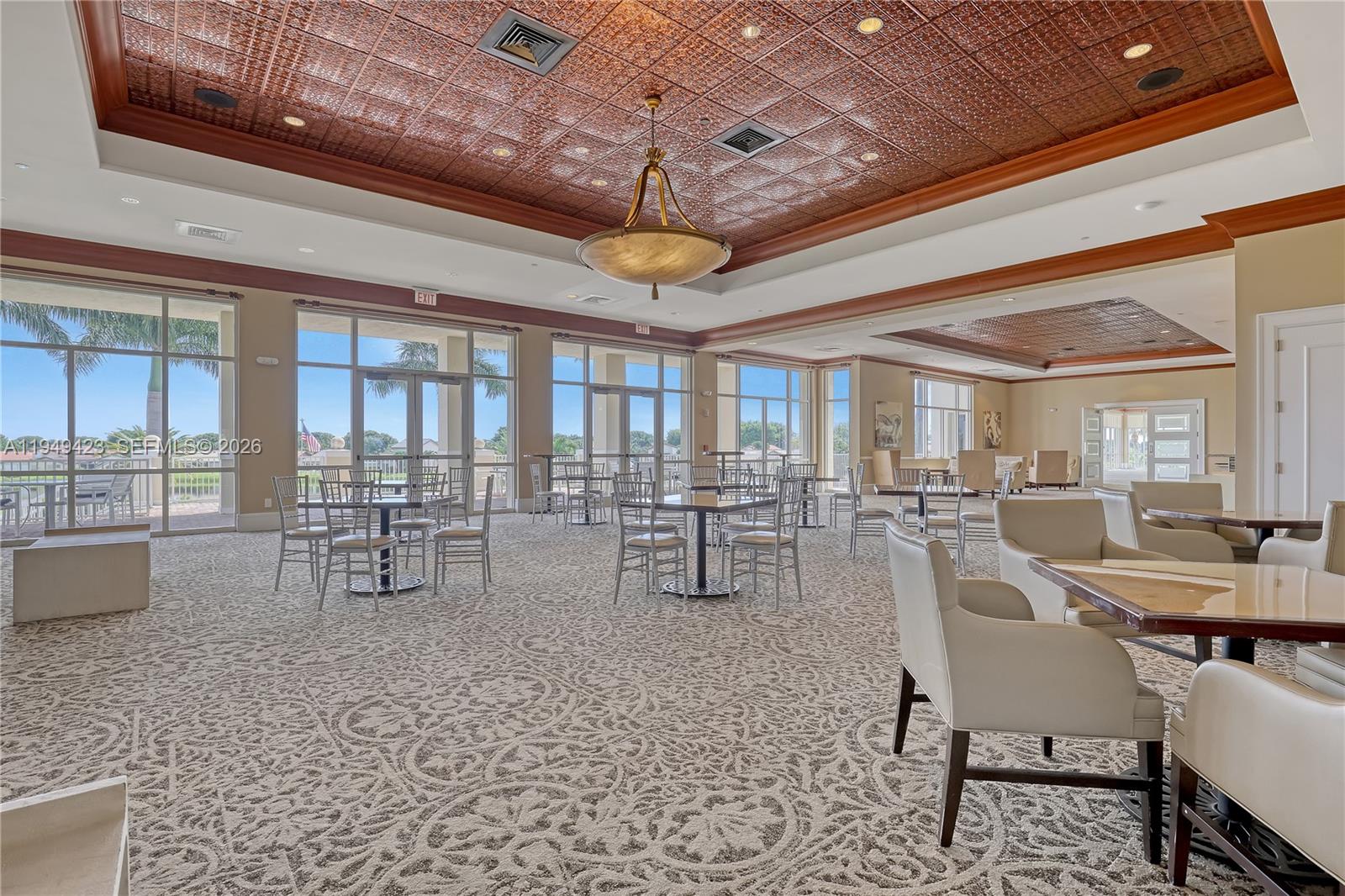 VILLAS OF MONTEREY AT IND - Residential