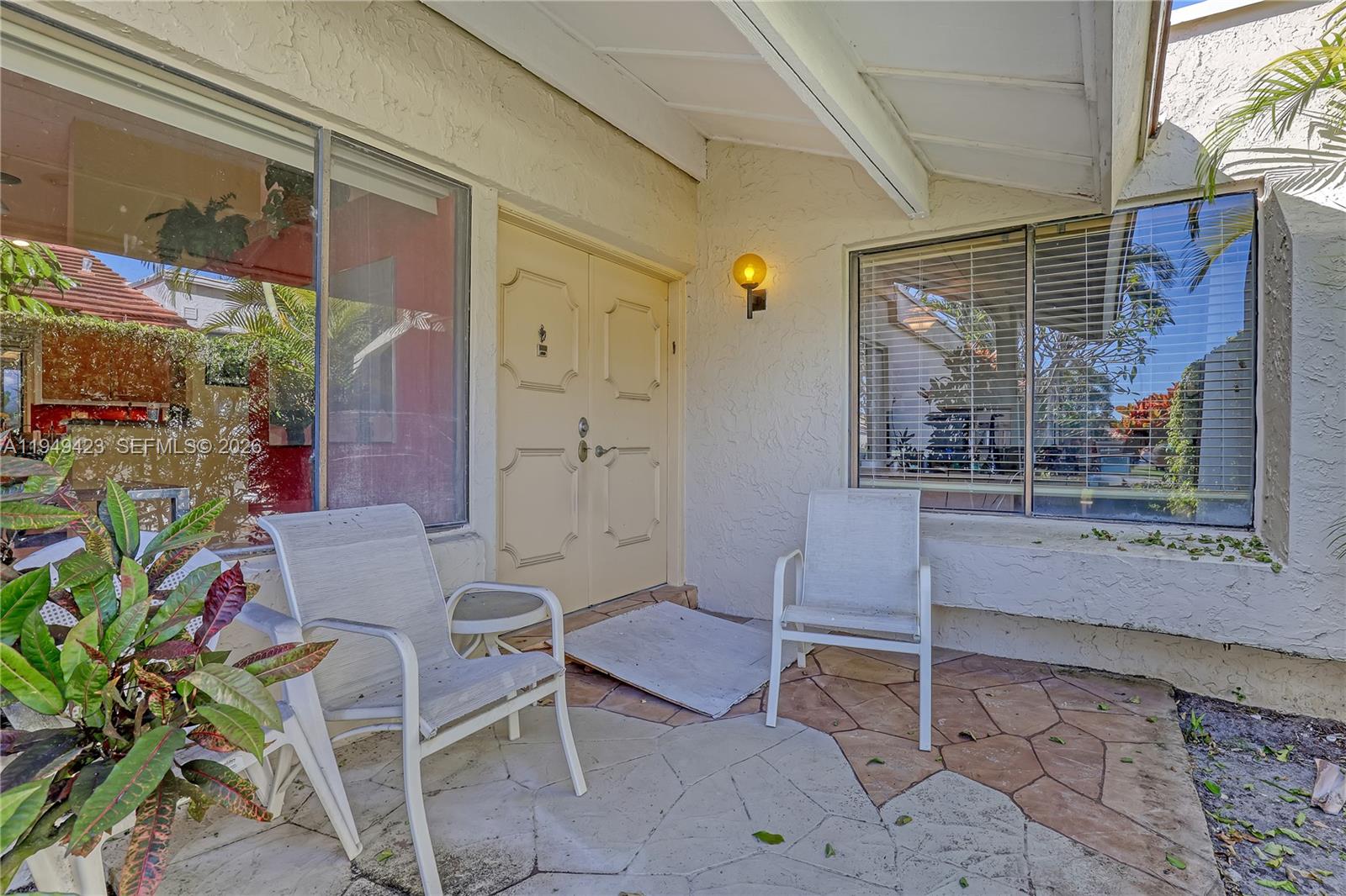 VILLAS OF MONTEREY AT IND - Residential