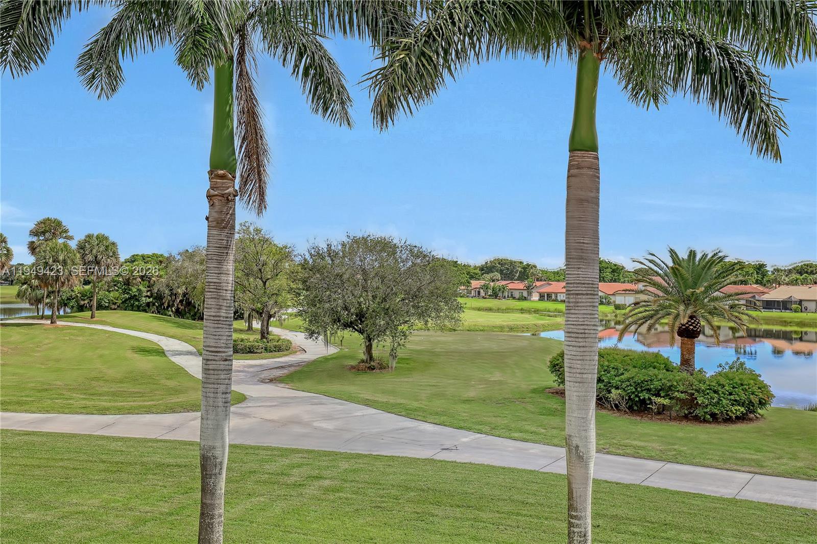 VILLAS OF MONTEREY AT IND - Residential