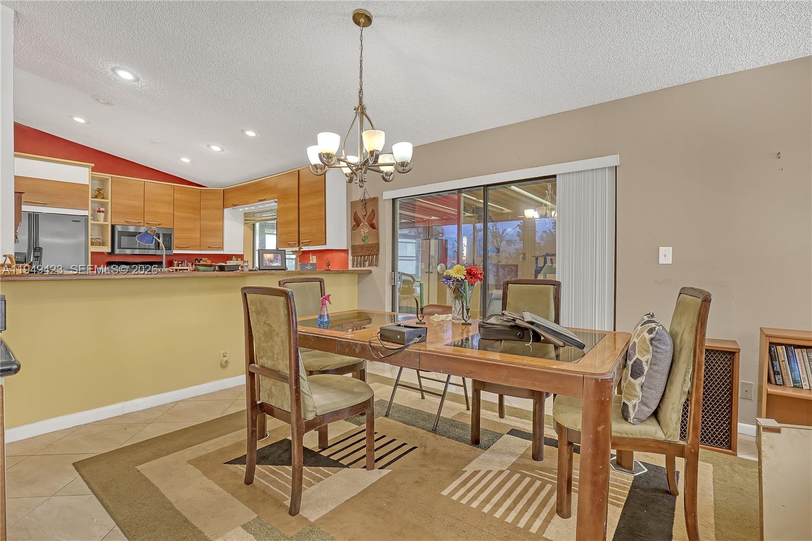 VILLAS OF MONTEREY AT IND - Residential