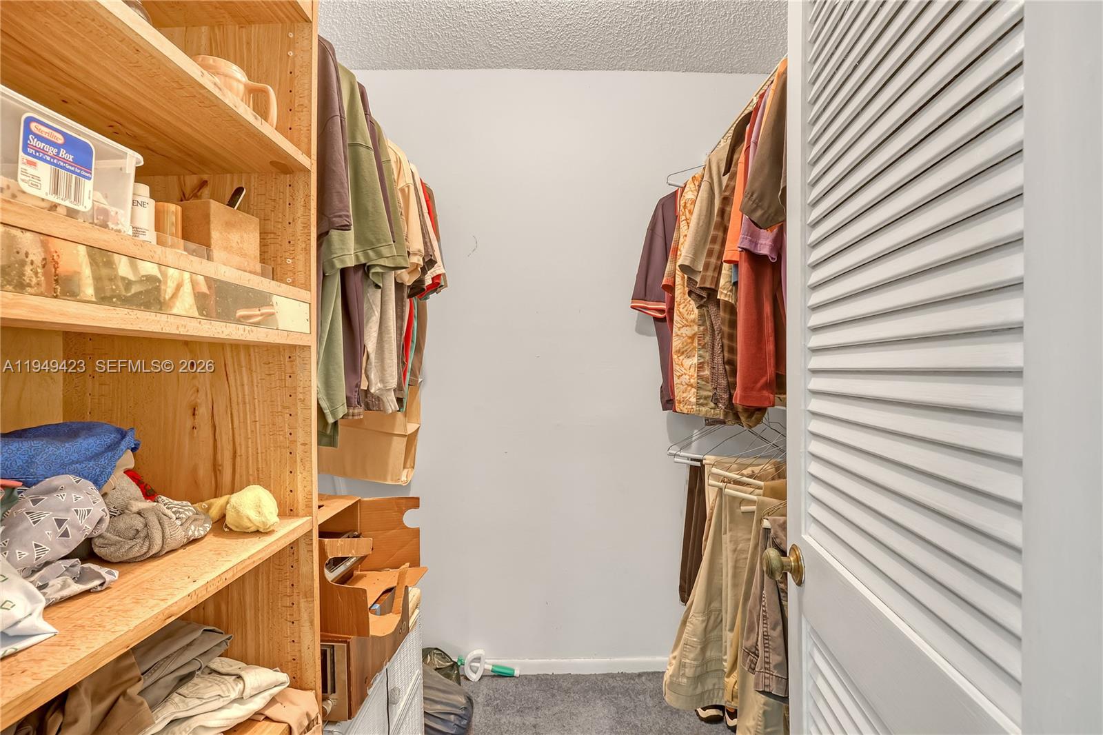 VILLAS OF MONTEREY AT IND - Residential