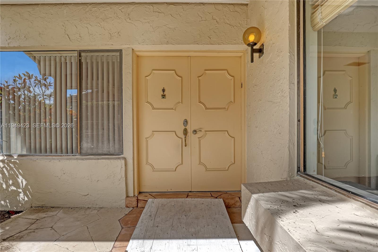 VILLAS OF MONTEREY AT IND - Residential