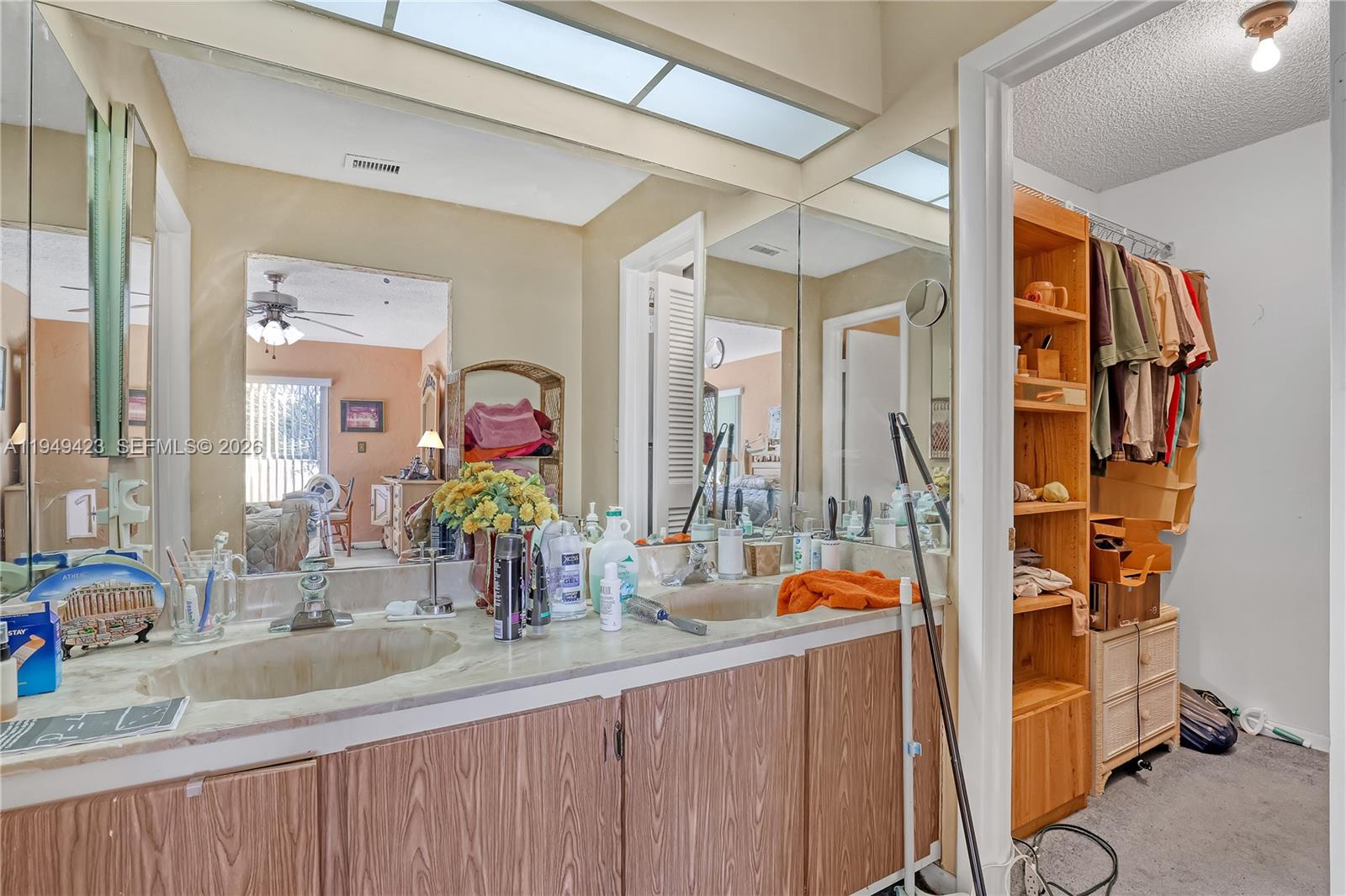 VILLAS OF MONTEREY AT IND - Residential