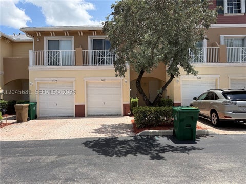 Photo of 7432 Willow Grove Pl, Davie, FL 33314 (MLS # A12045681)