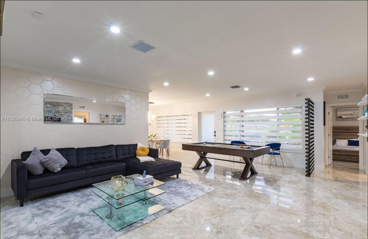 El Portal - Residential