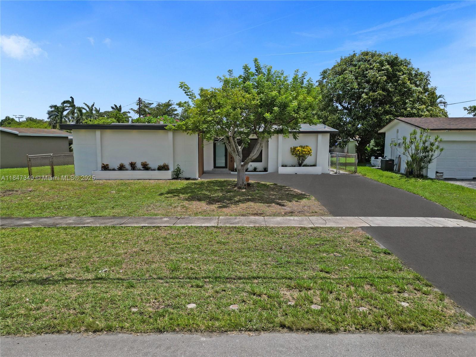 2180 NW 74th Ave