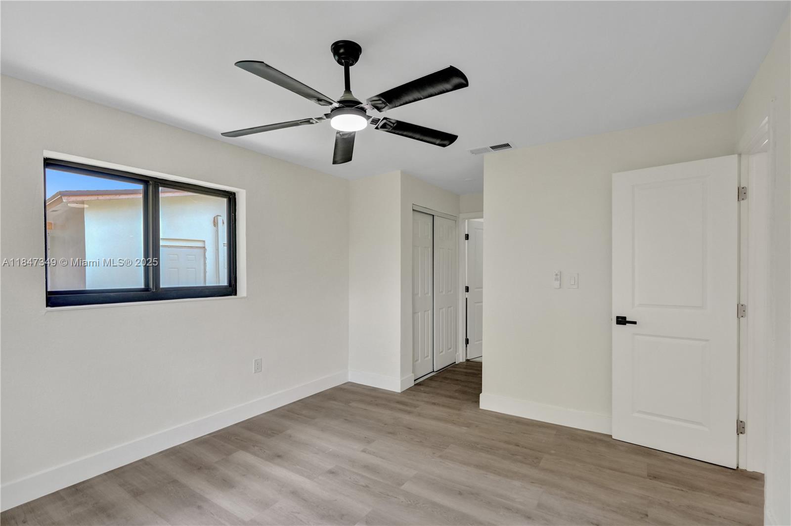 SUNRISE GOLF VILLAGE FIRS - Residential