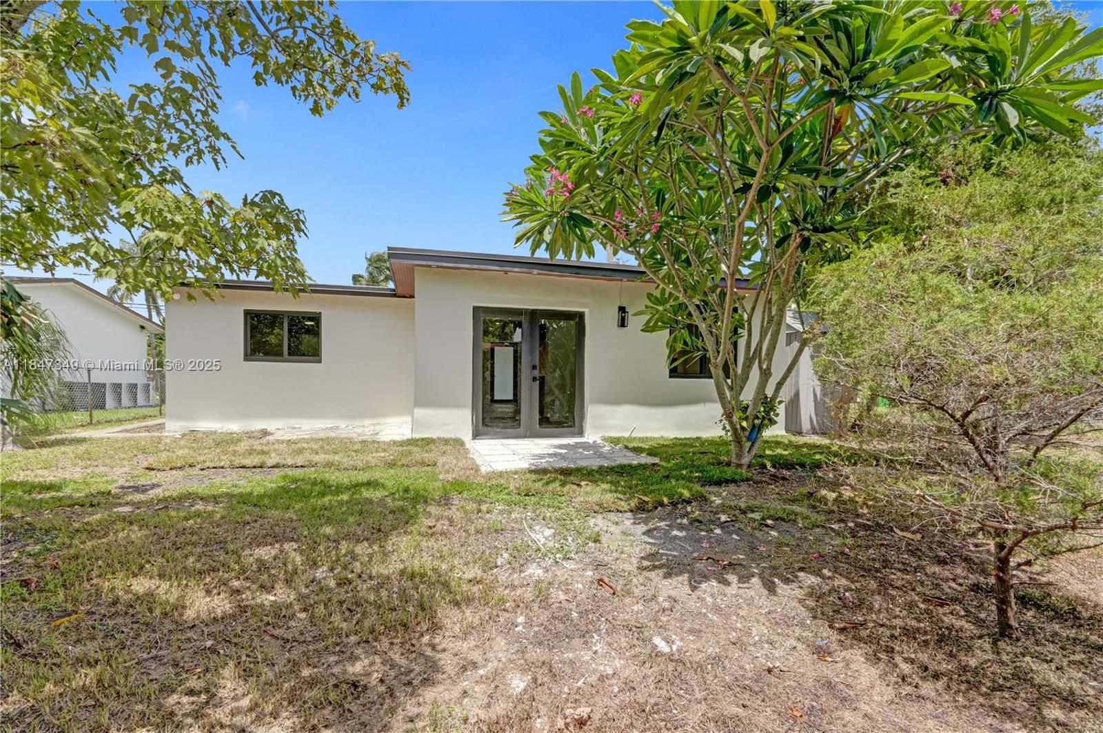 SUNRISE GOLF VILLAGE FIRS - Residential