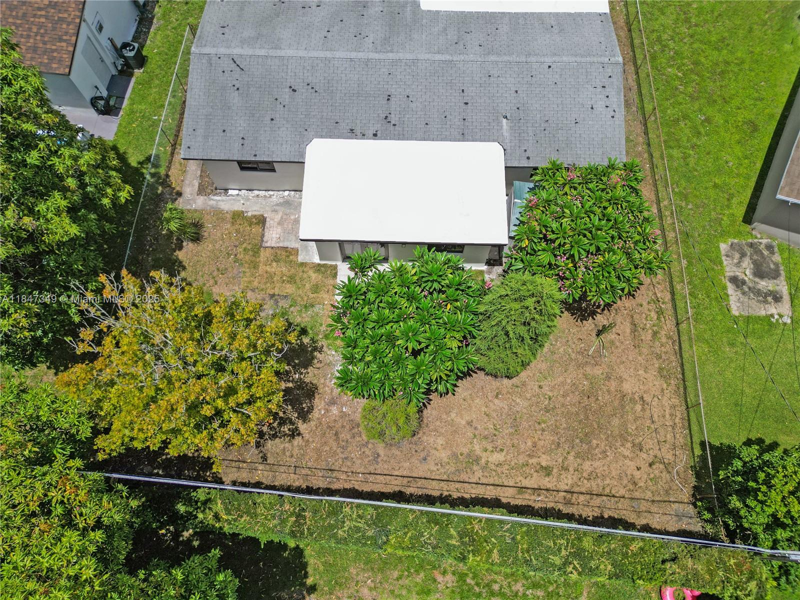 SUNRISE GOLF VILLAGE FIRS - Residential