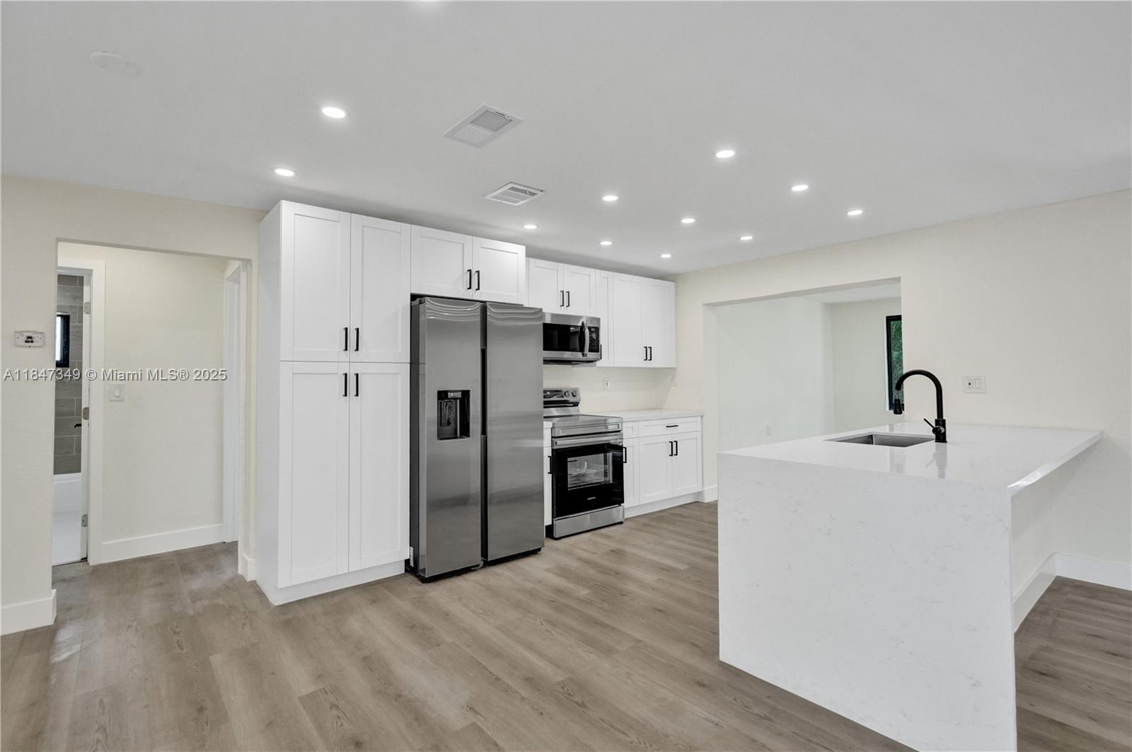 SUNRISE GOLF VILLAGE FIRS - Residential