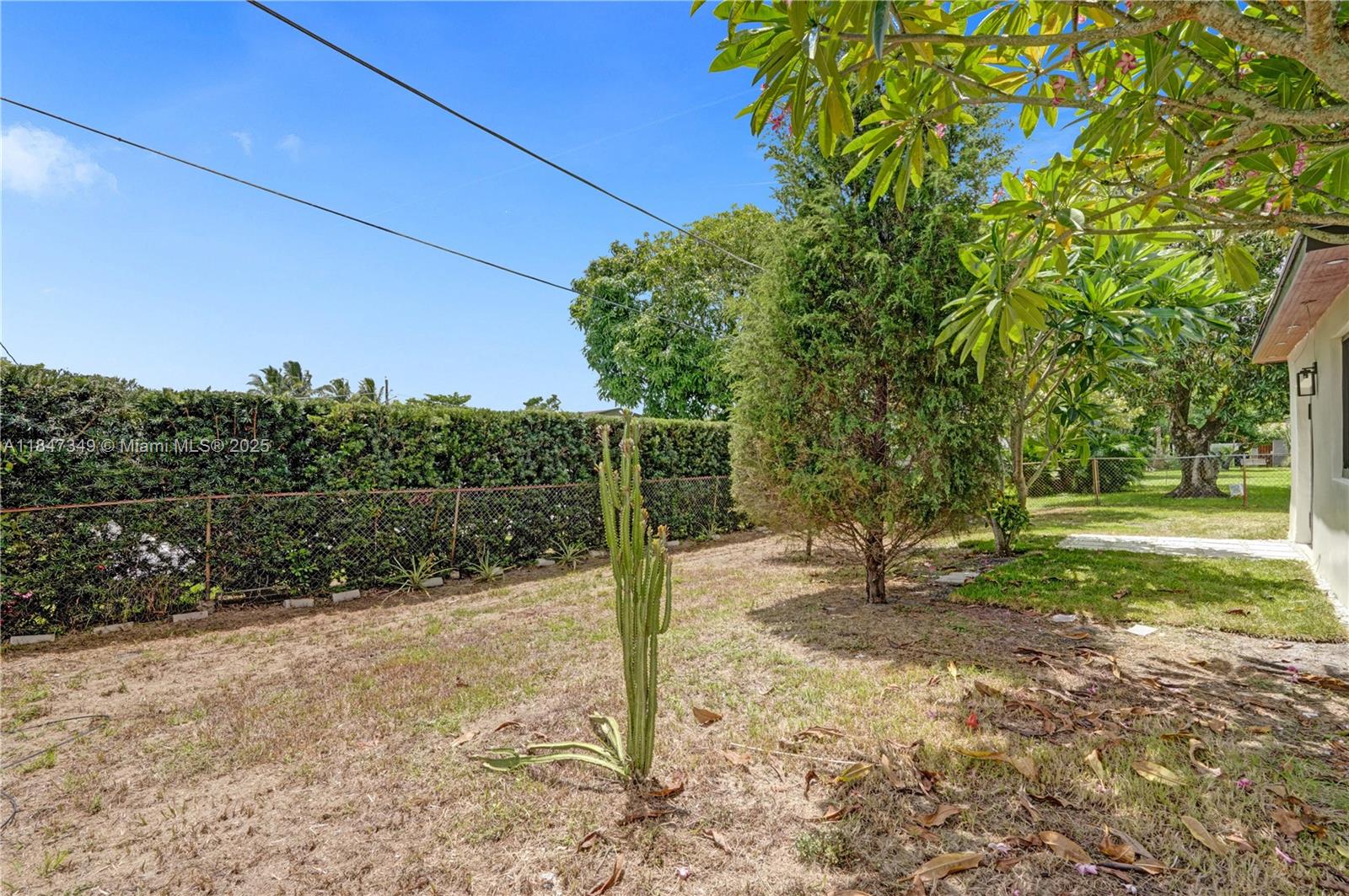 SUNRISE GOLF VILLAGE FIRS - Residential