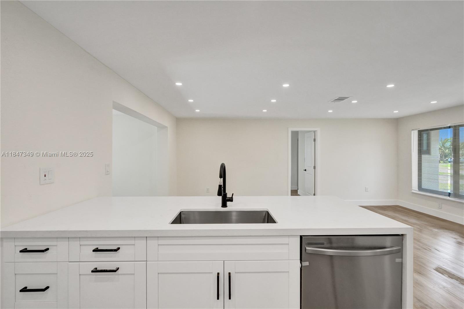 SUNRISE GOLF VILLAGE FIRS - Residential