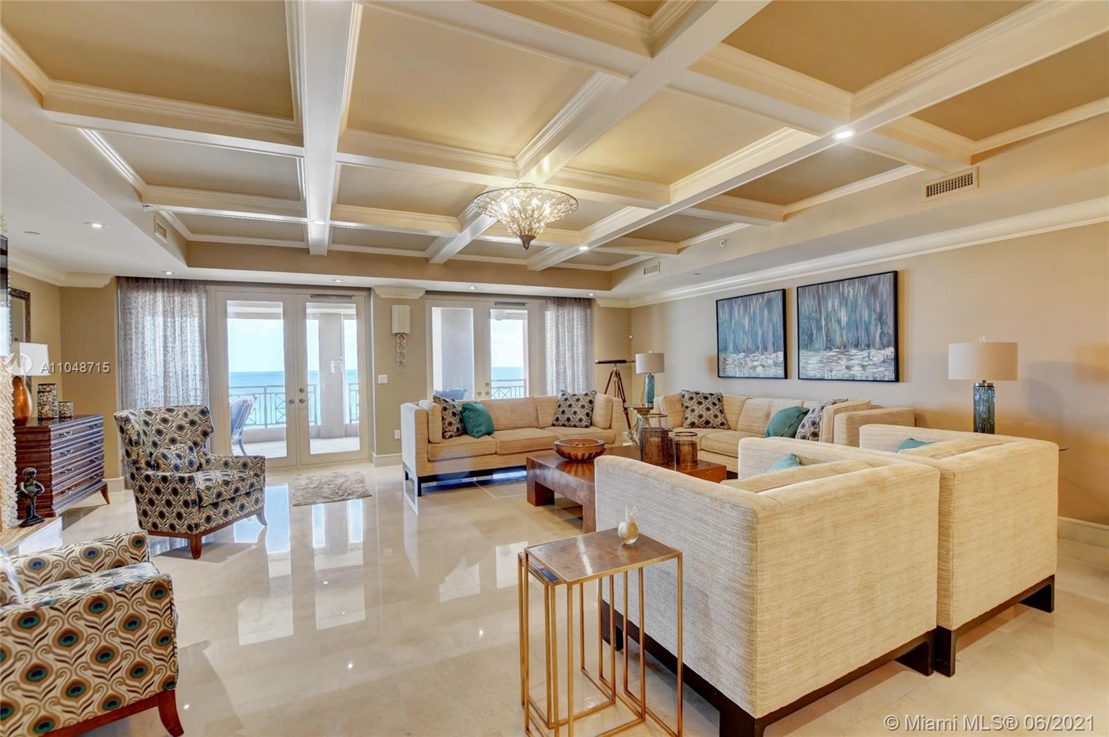 LUXURIA CONDO - Residential