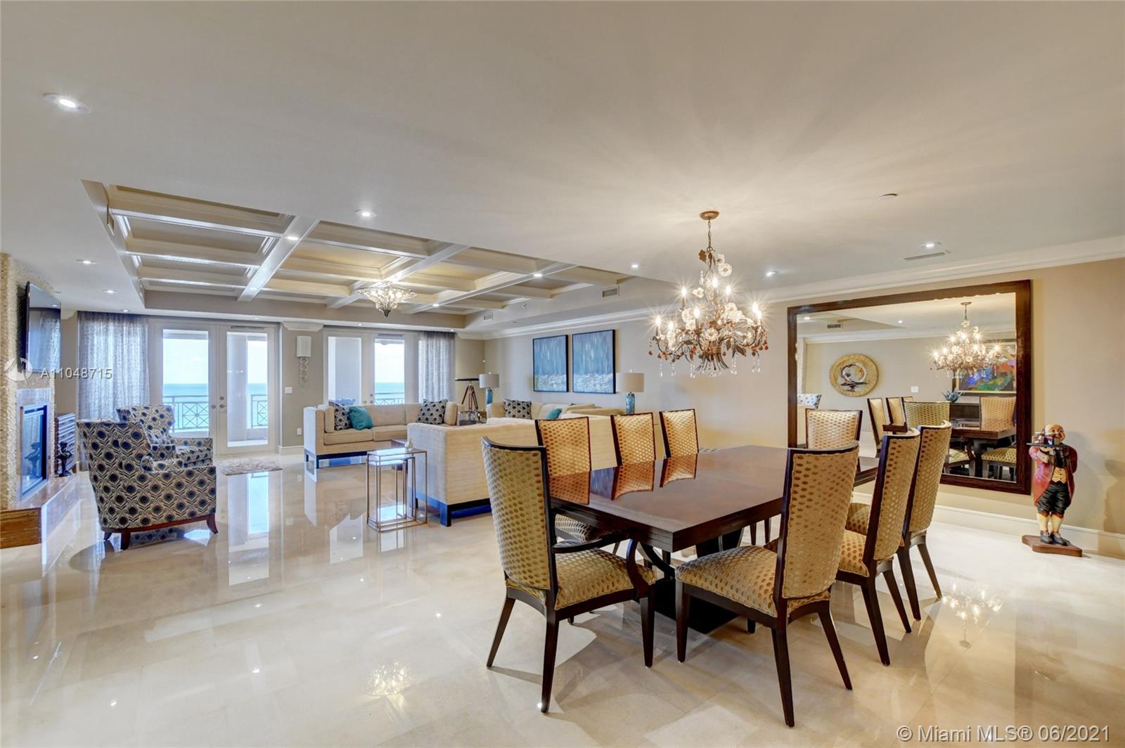 LUXURIA CONDO - Residential