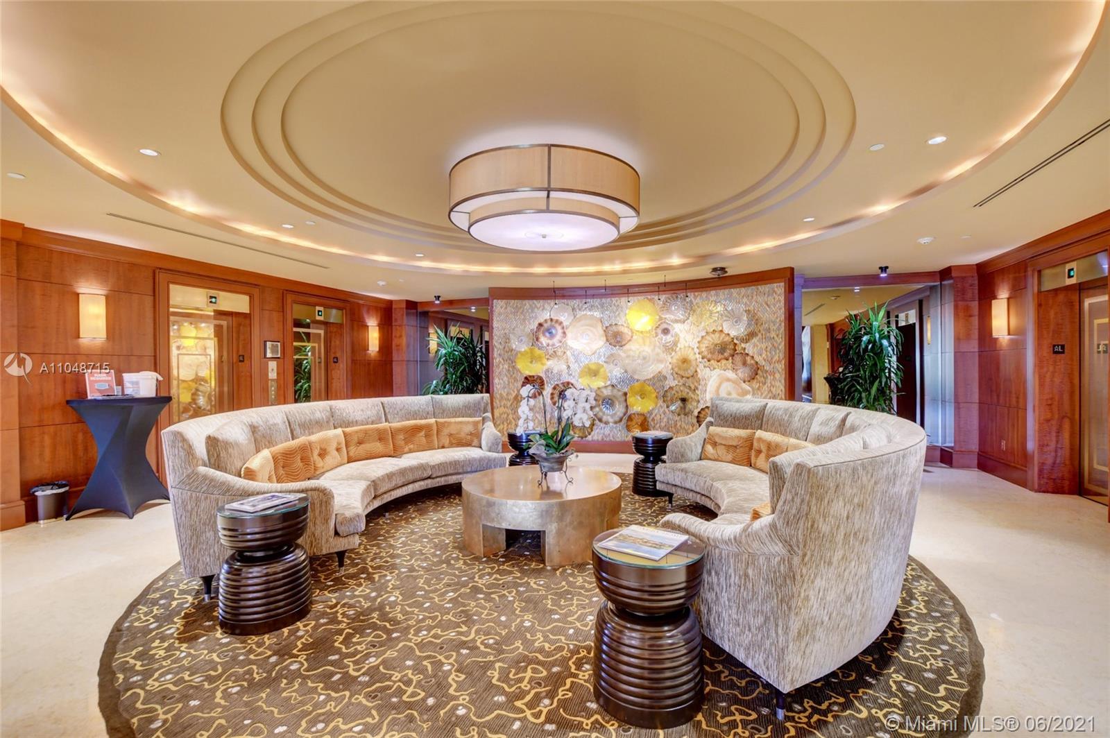 LUXURIA CONDO - Residential