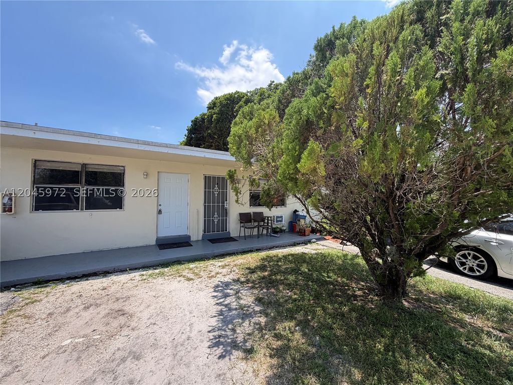 Photo of 333 NW 2nd Ave #6, Hallandale Beach, FL 33009 (MLS # A12045972)