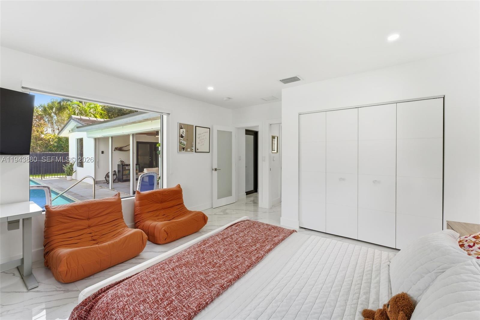 COUNTRY CLUB GROVE PT 4 - Residential