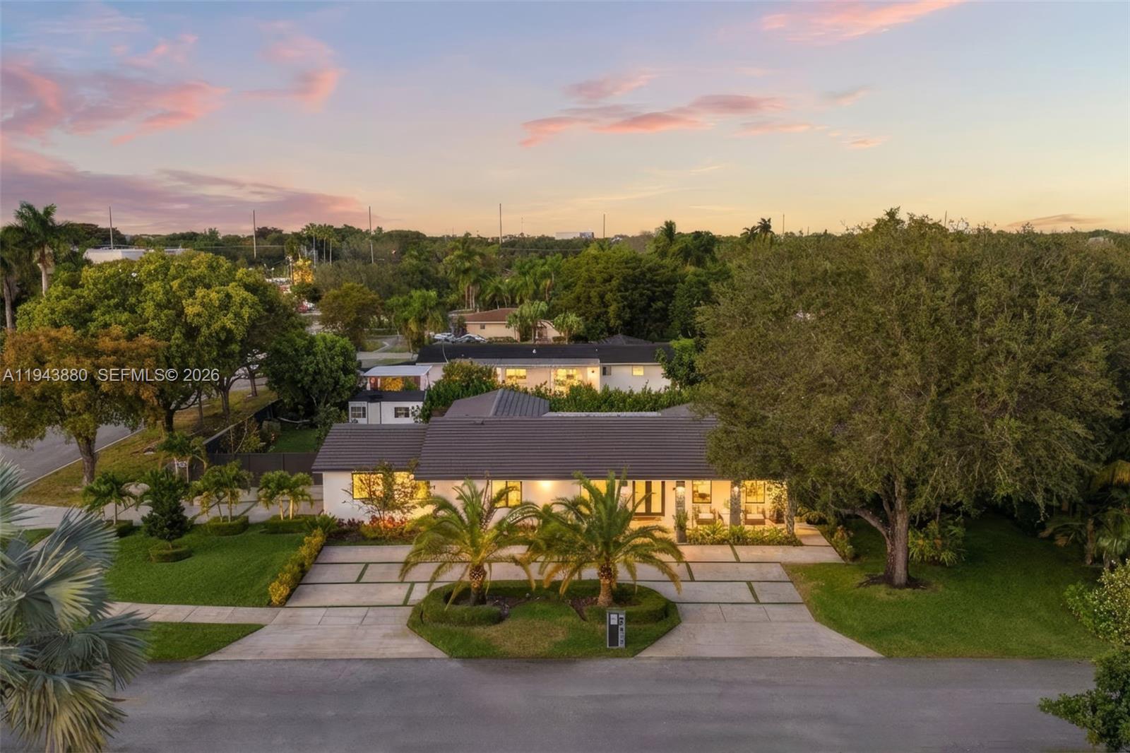 COUNTRY CLUB GROVE PT 4 - Residential