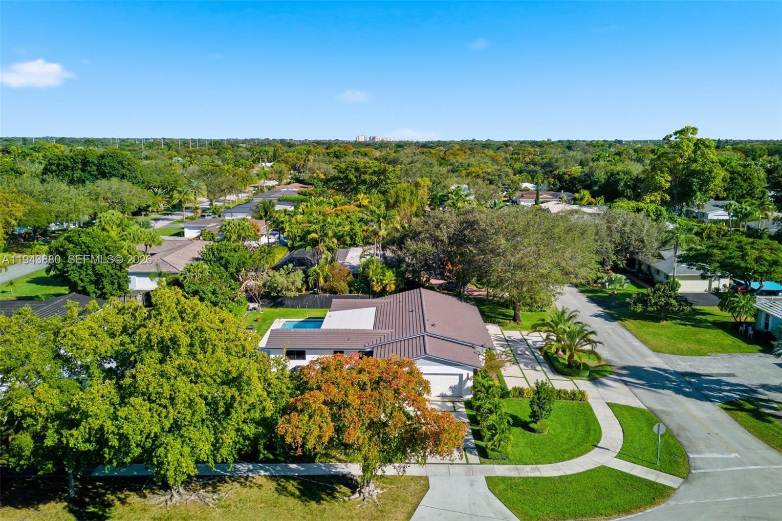 COUNTRY CLUB GROVE PT 4 - Residential