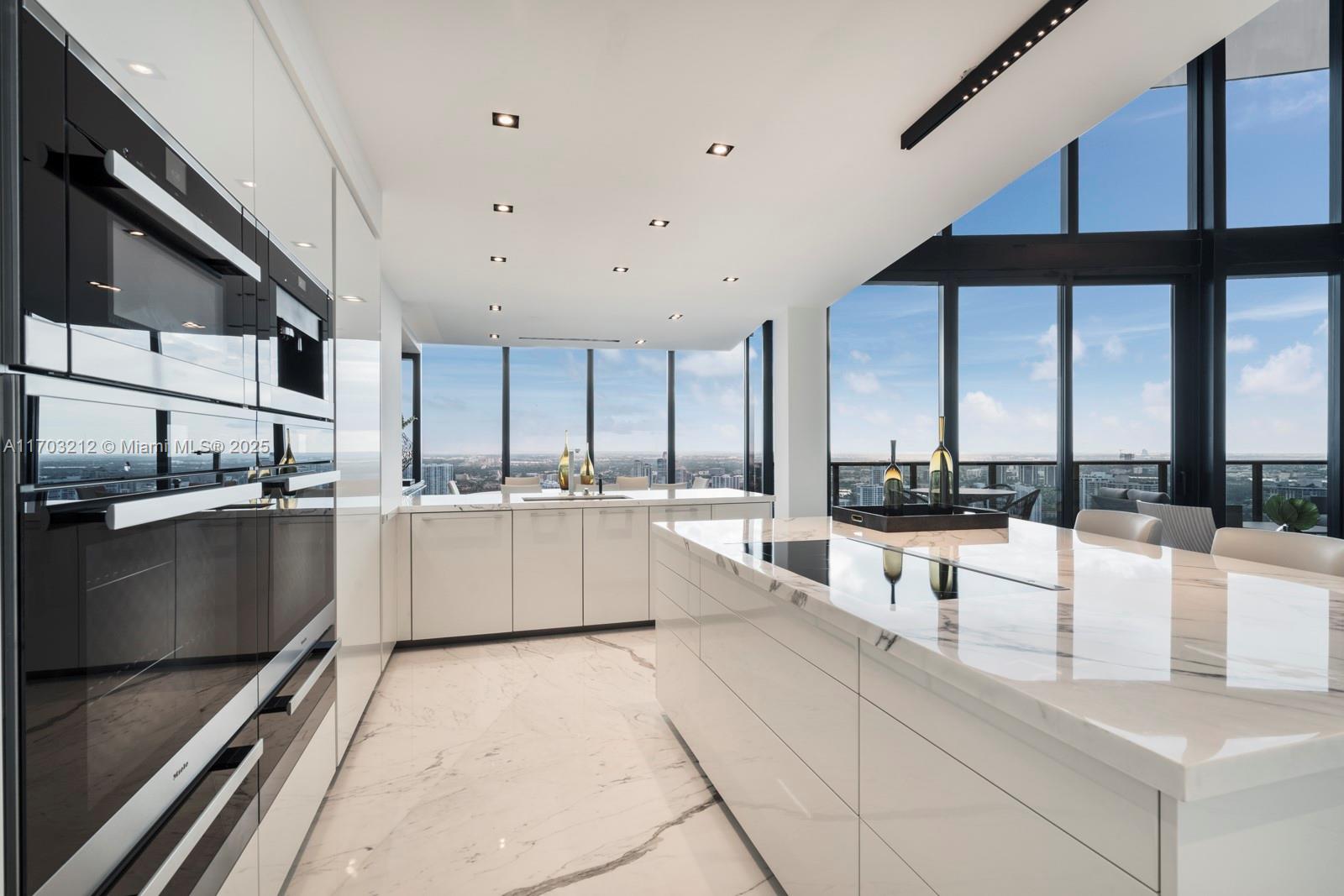 18555 COLLINS AVENUE COND - Residential