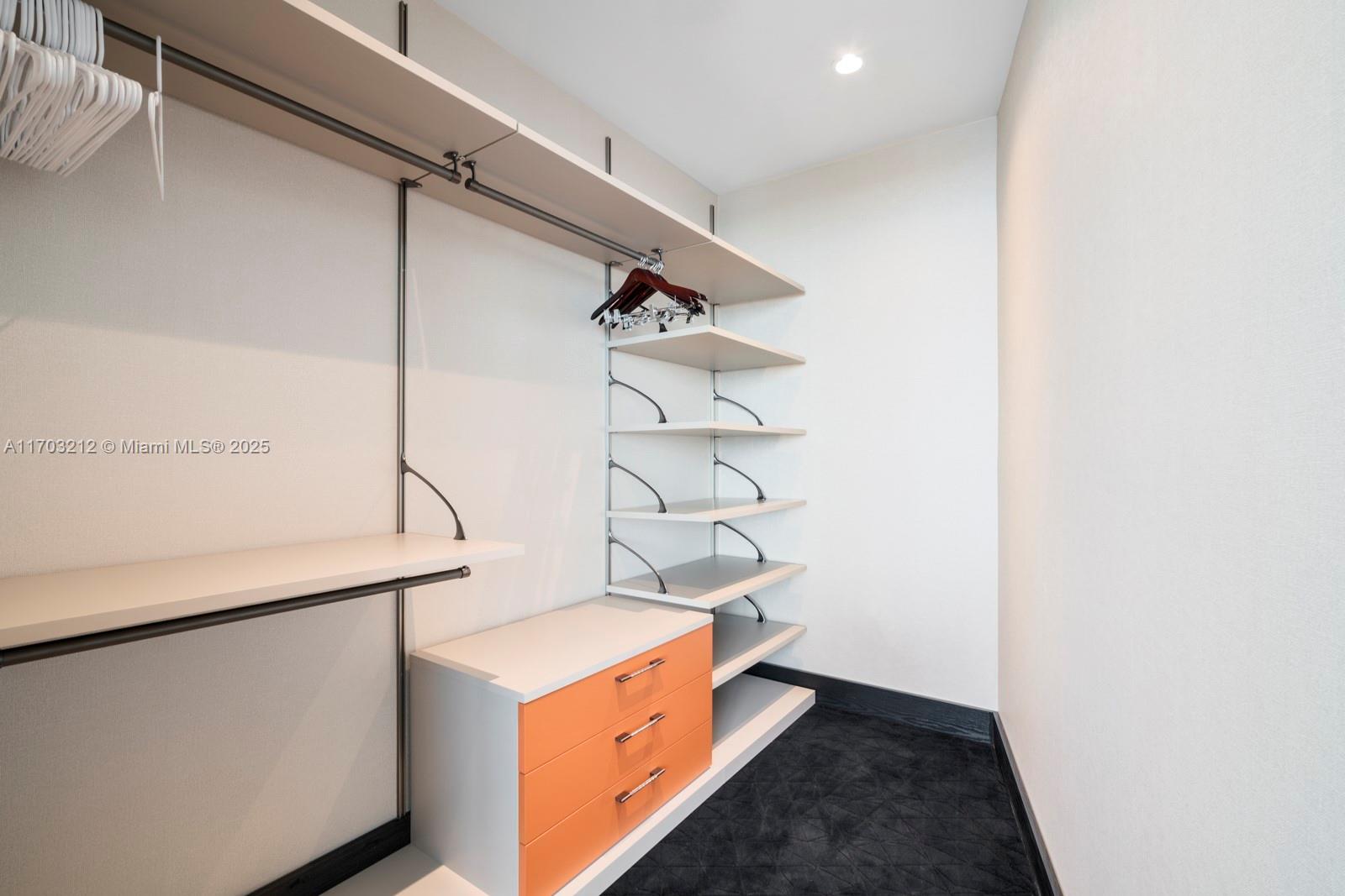 18555 COLLINS AVENUE COND - Residential