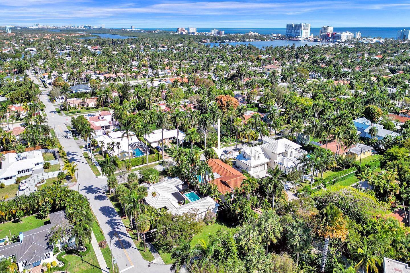 HOLLYWOOD LAKES SECTION - Residential Lease