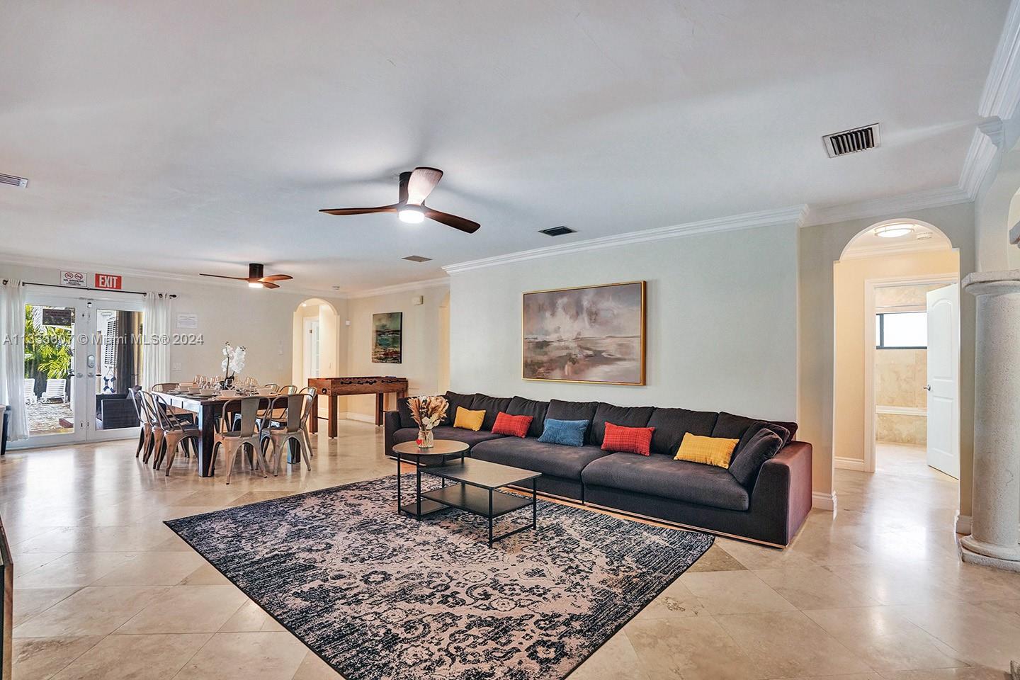 HOLLYWOOD LAKES SECTION - Residential Lease