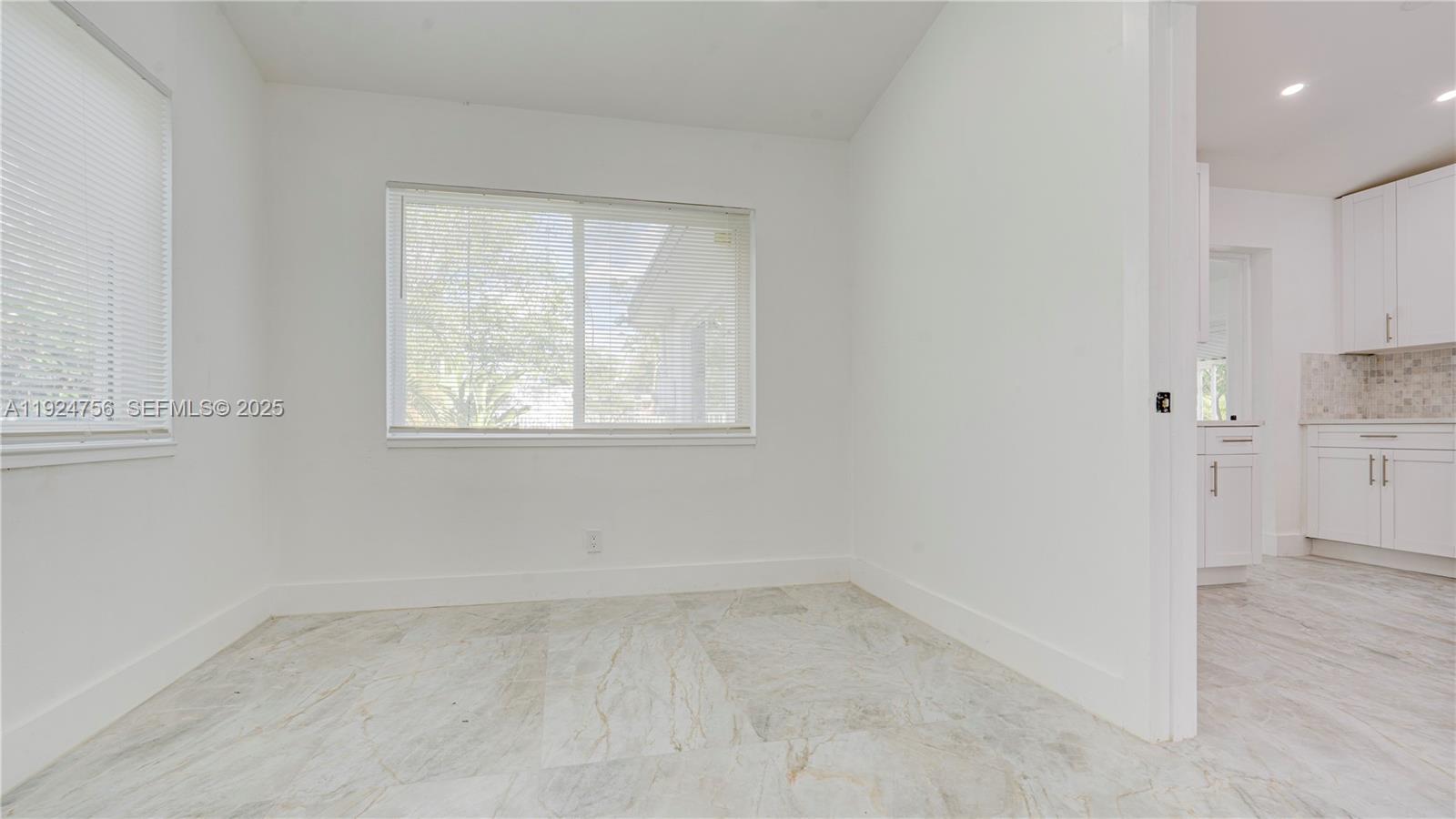 CHATEAU PARK SEC - Residential